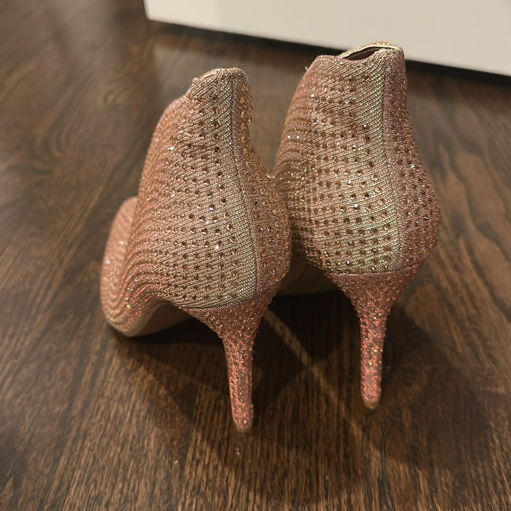 Worn Once - Heeled Boots With Pointed Toe And Shi… - image 3